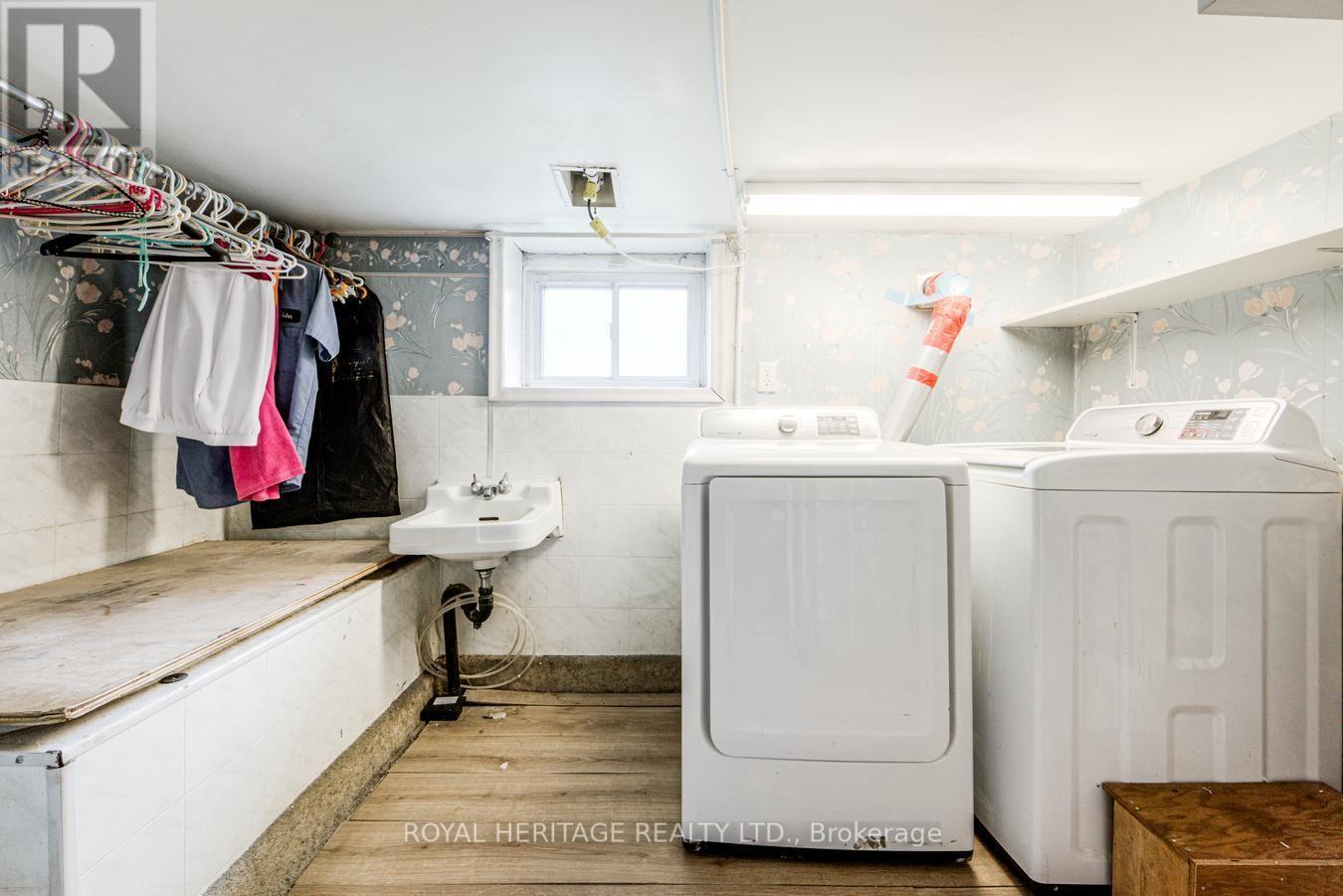 758 Jane Street, Toronto, Ontario  M6N 4B9 - Photo 26 - W13716524