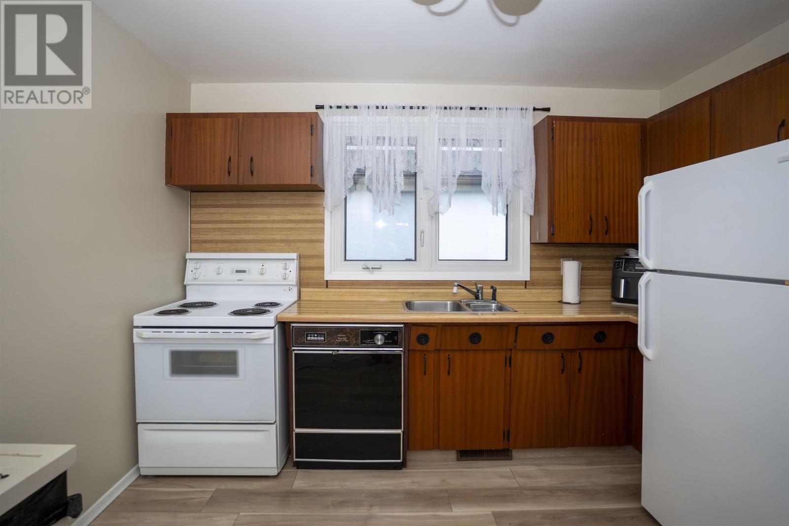 422 Simon Fraser Dr, Thunder Bay, Ontario  P7C 4Z8 - Photo 14 - TB2602535