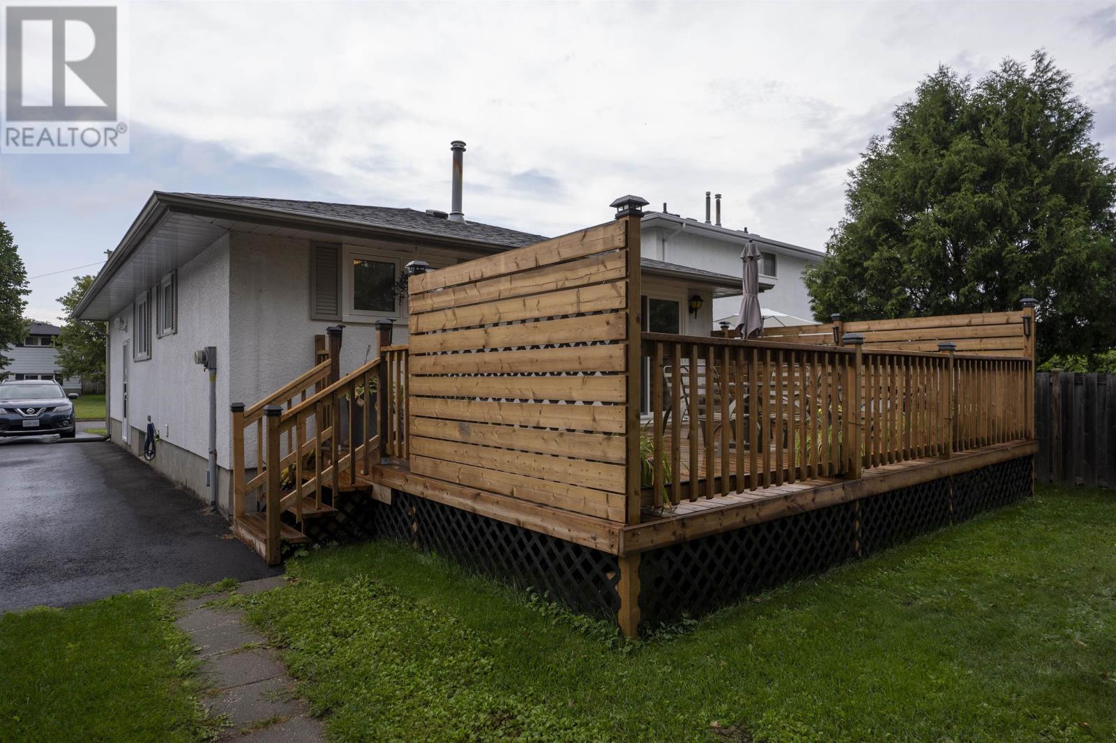 422 Simon Fraser Dr, Thunder Bay, Ontario  P7C 4Z8 - Photo 2 - TB2602535
