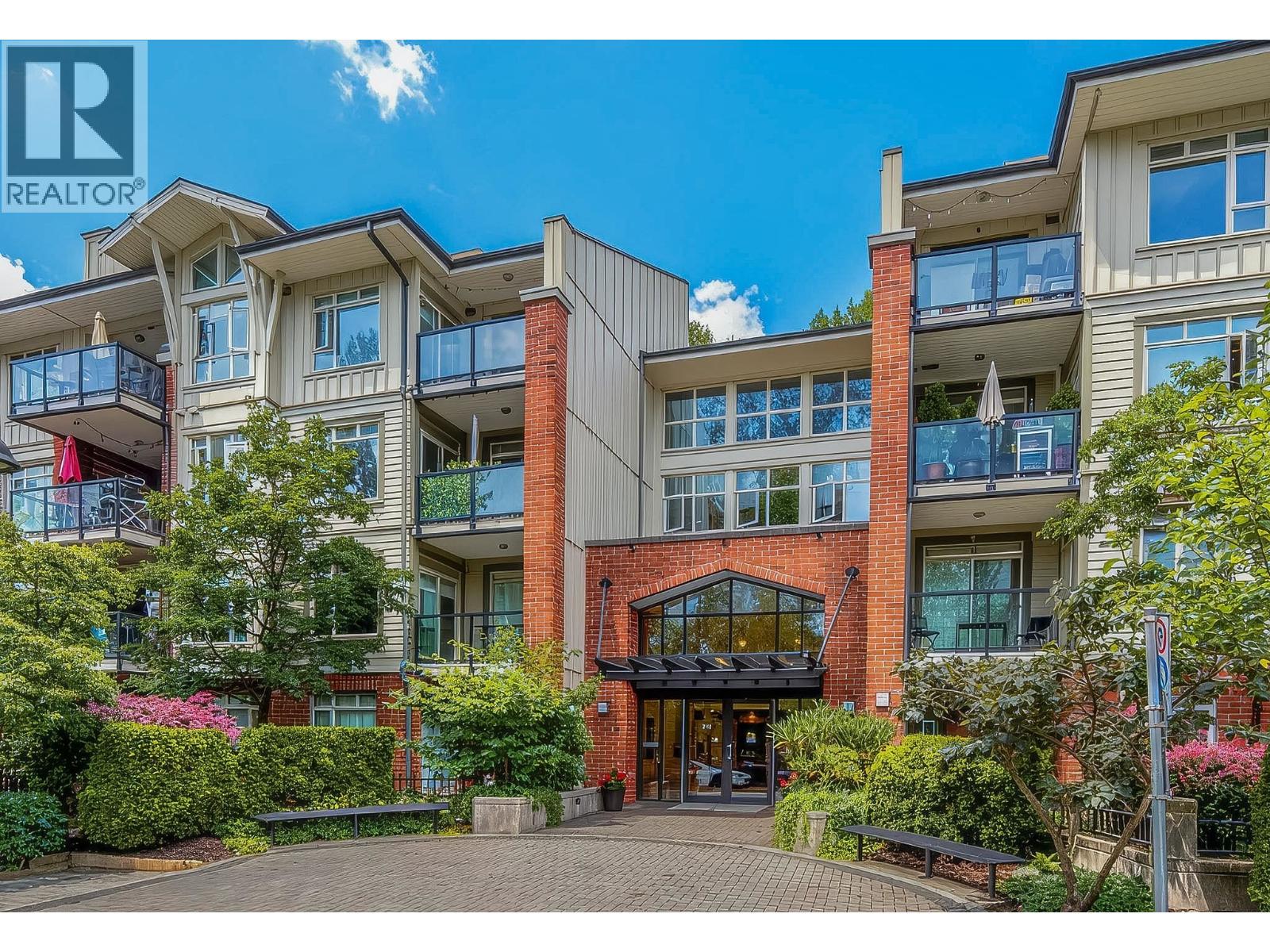 304 100 CAPILANO ROAD, Port Moody, British Columbia