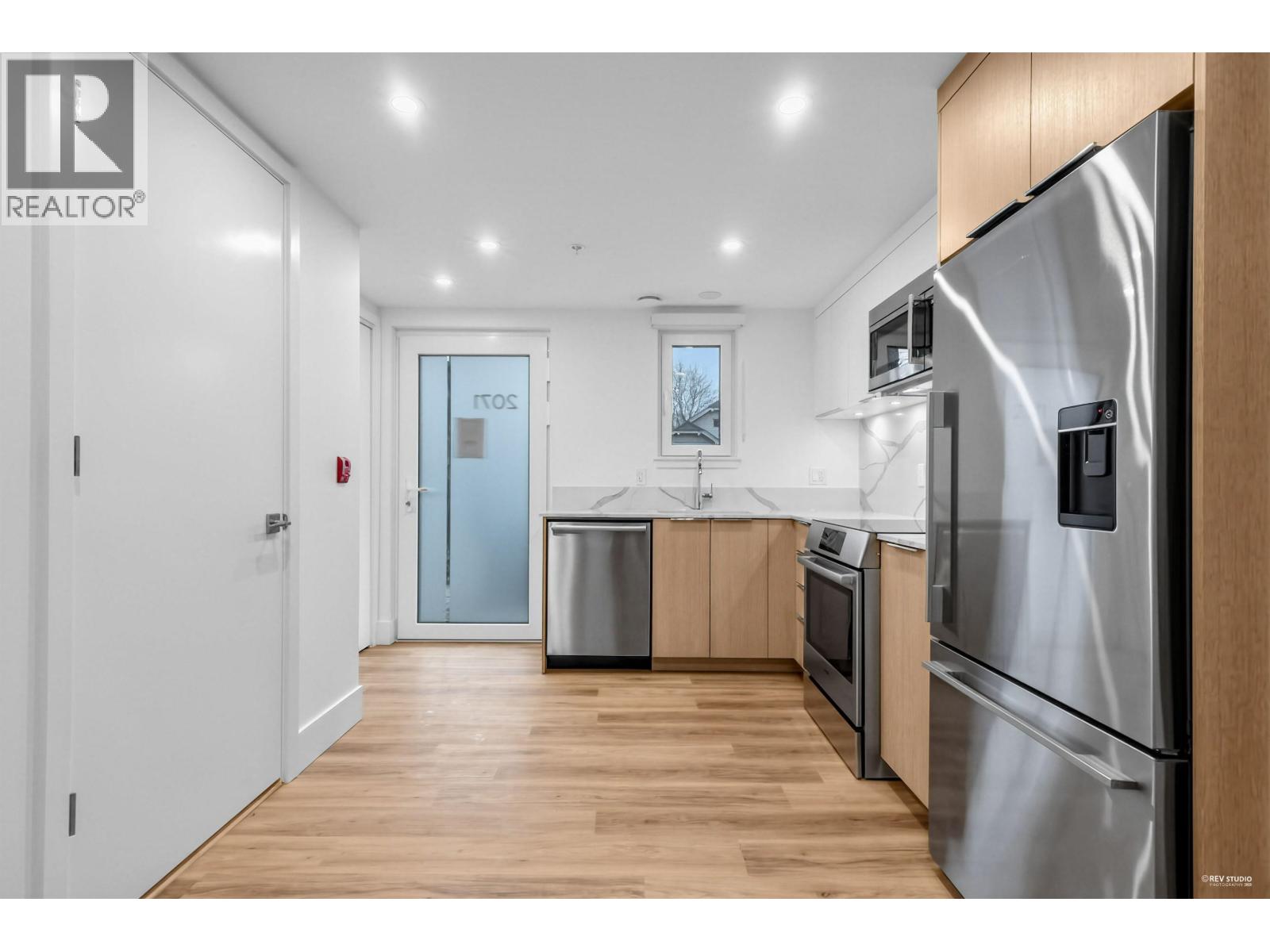 2071 E 1st Avenue, Vancouver, British Columbia  V5N 1B6 - Photo 5 - R3159309