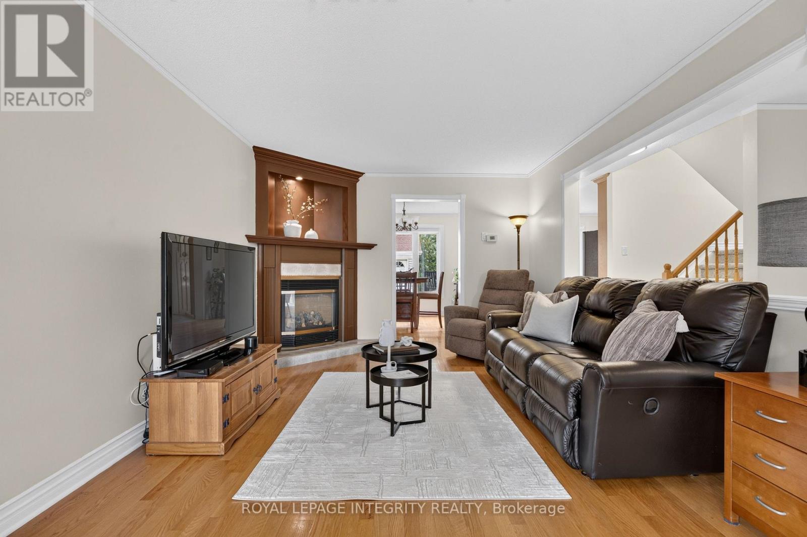 1692 Toulouse Crescent, Ottawa, Ontario  K1C 6K3 - Photo 4 - X13716582