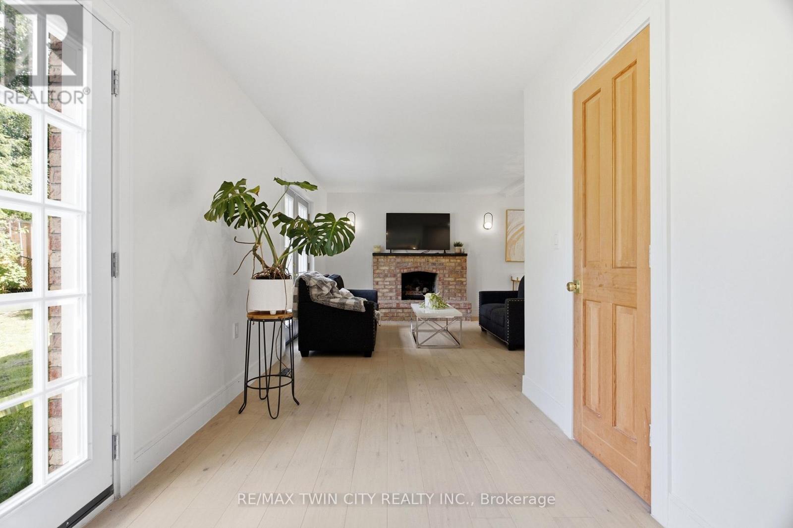 416 Clairbrook Crescent, Waterloo, Ontario  N2L 5V7 - Photo 19 - X13716584