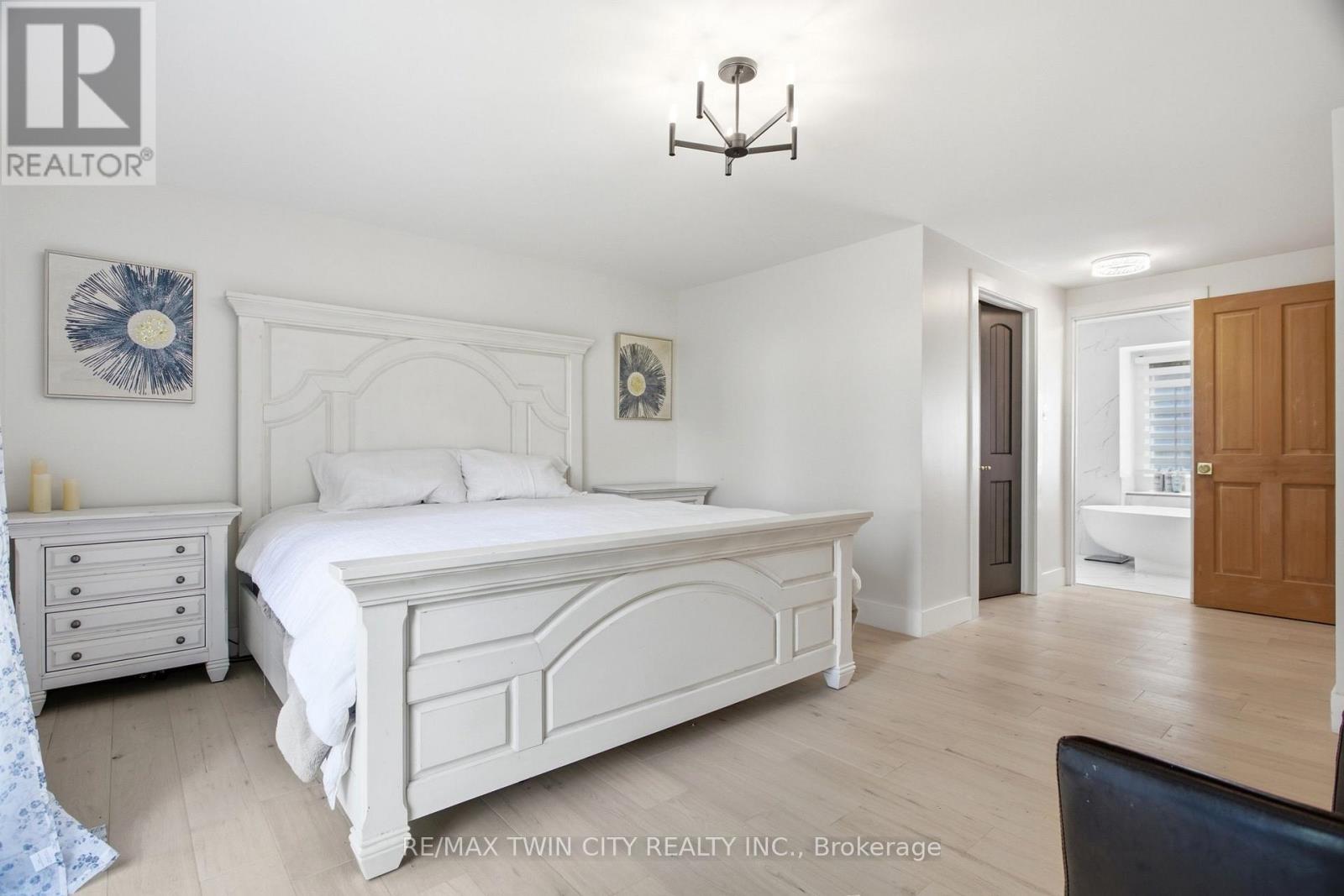 416 Clairbrook Crescent, Waterloo, Ontario  N2L 5V7 - Photo 31 - X13716584
