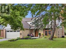 416 CLAIRBROOK CRESCENT, Waterloo, Ontario