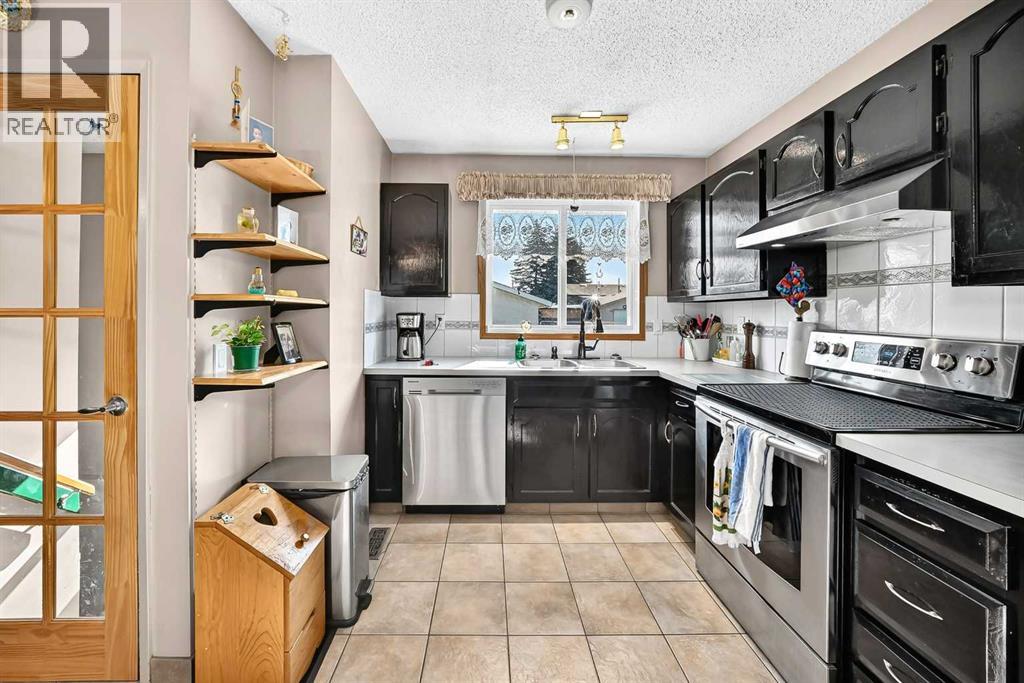 6432 Rundlehorn Drive NE, Calgary, Alberta  T1Y 2B8 - Photo 9 - A2337769