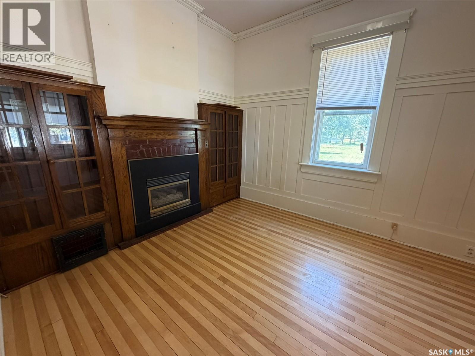 229 4th Avenue E, Lafleche, Saskatchewan  S0H 2K0 - Photo 10 - SK046786