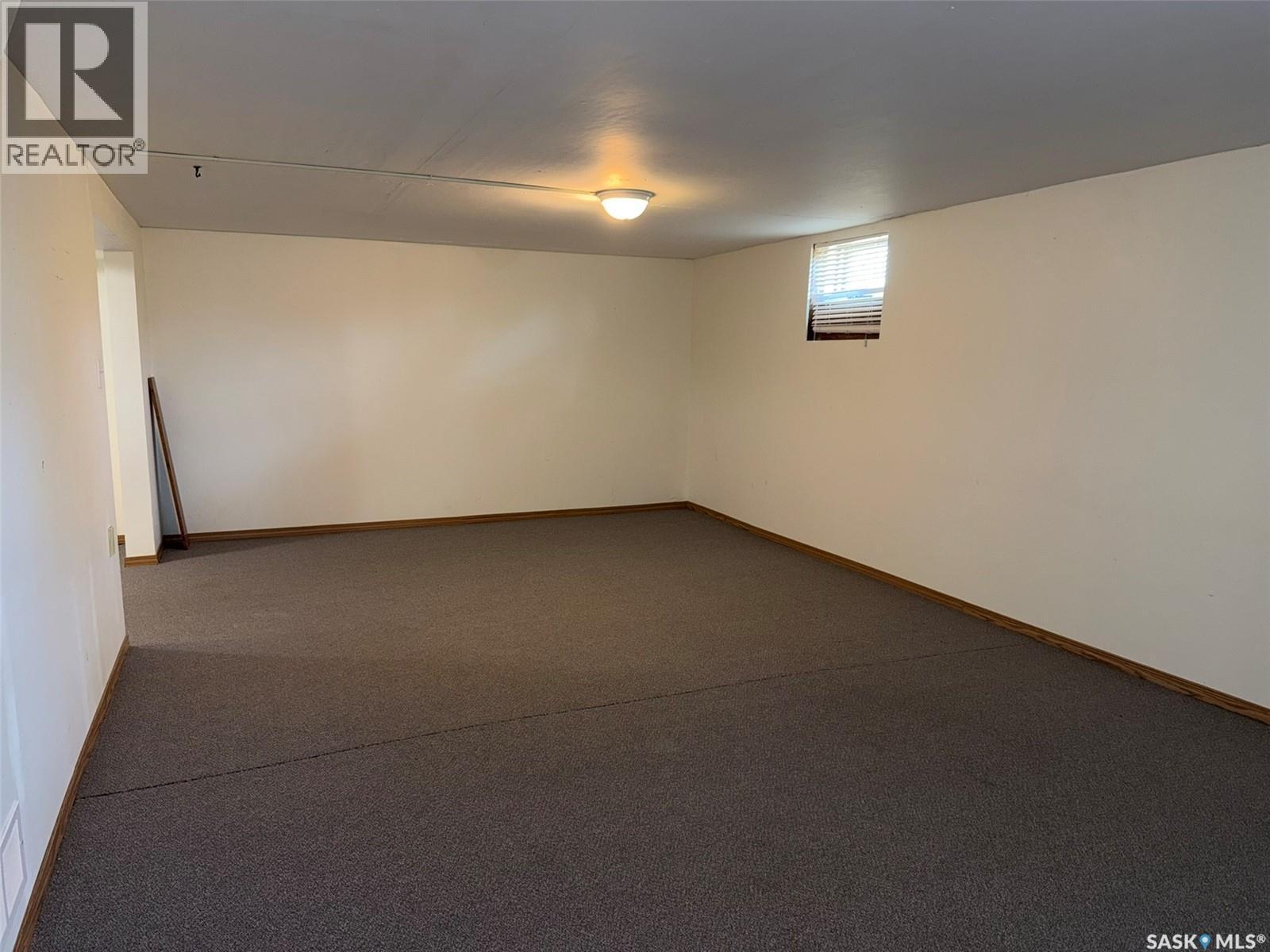 229 4th Avenue E, Lafleche, Saskatchewan  S0H 2K0 - Photo 31 - SK046786