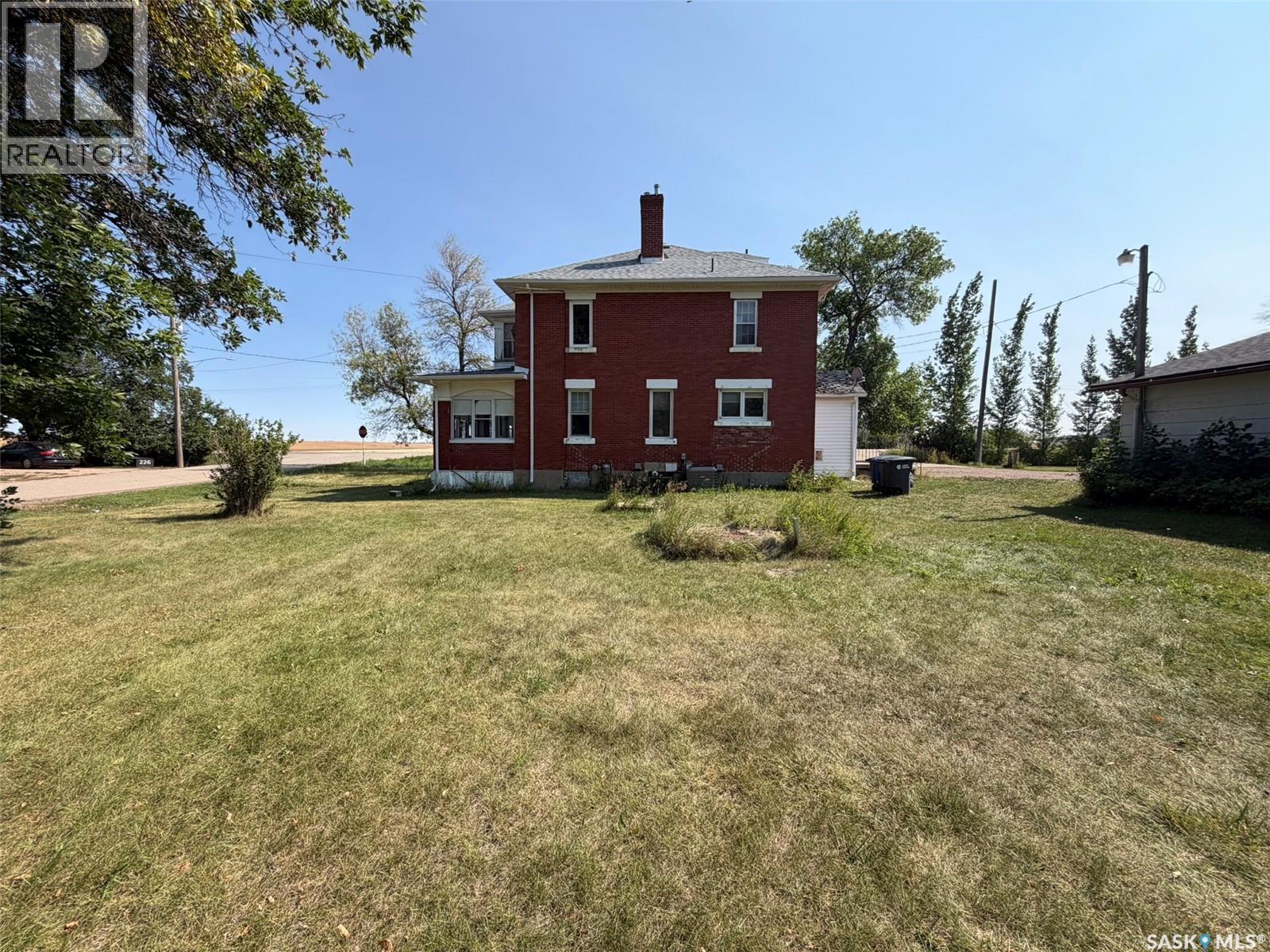 229 4th Avenue E, Lafleche, Saskatchewan  S0H 2K0 - Photo 35 - SK046786
