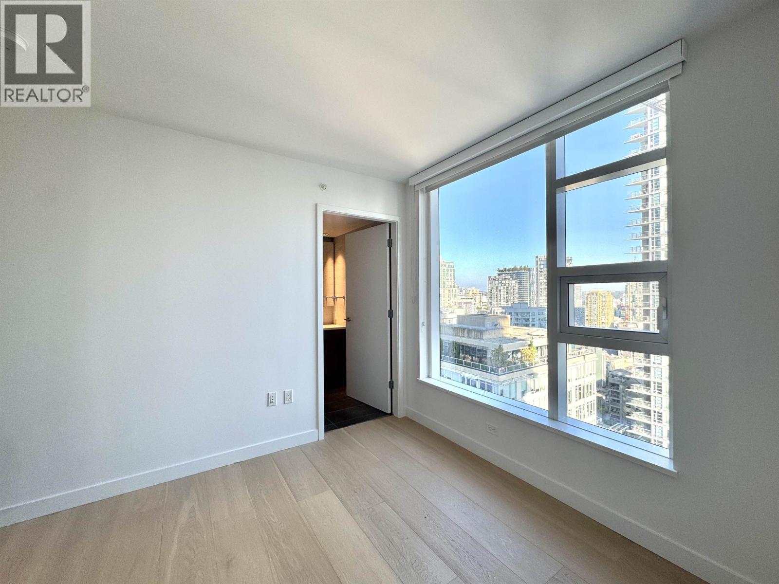 2008 1289 Hornby Street, Vancouver, British Columbia V6Z 0G7 - Photo 14 - R3158102