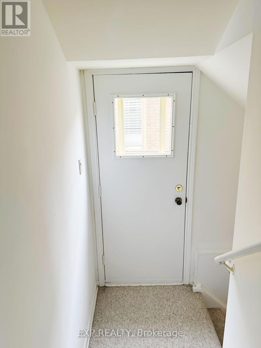 Lower - 11 Marion Crescent, Markham, Ontario  L3P 6E8 - Photo 2 - N13716622