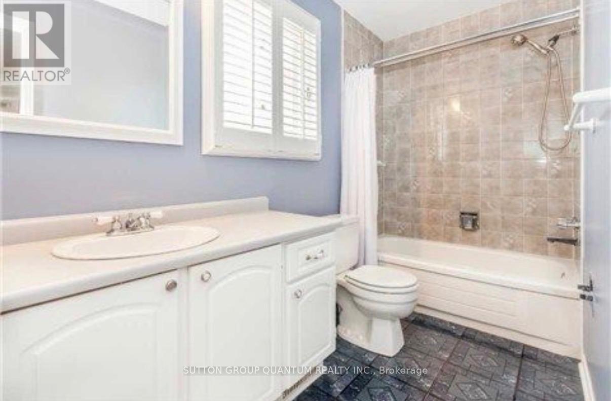 6509 Eastridge Road, Mississauga, Ontario  L5N 4K9 - Photo 15 - W13716634