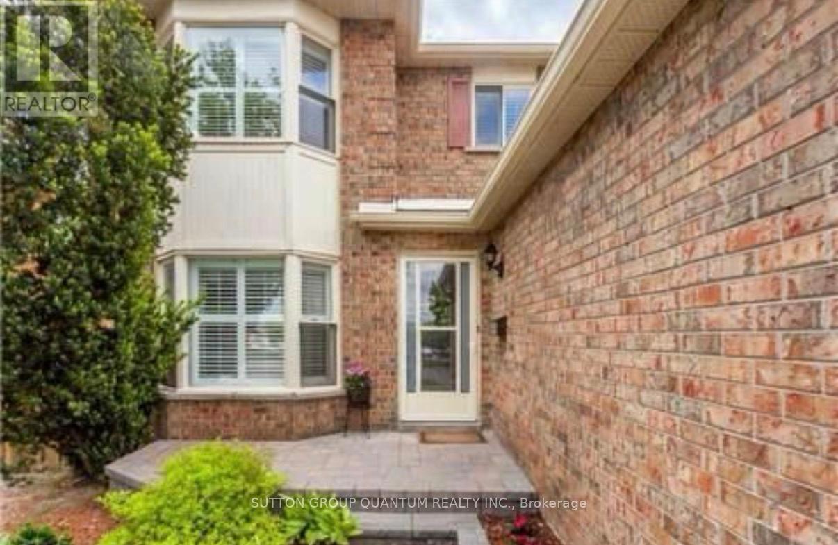 6509 Eastridge Road, Mississauga, Ontario  L5N 4K9 - Photo 2 - W13716634