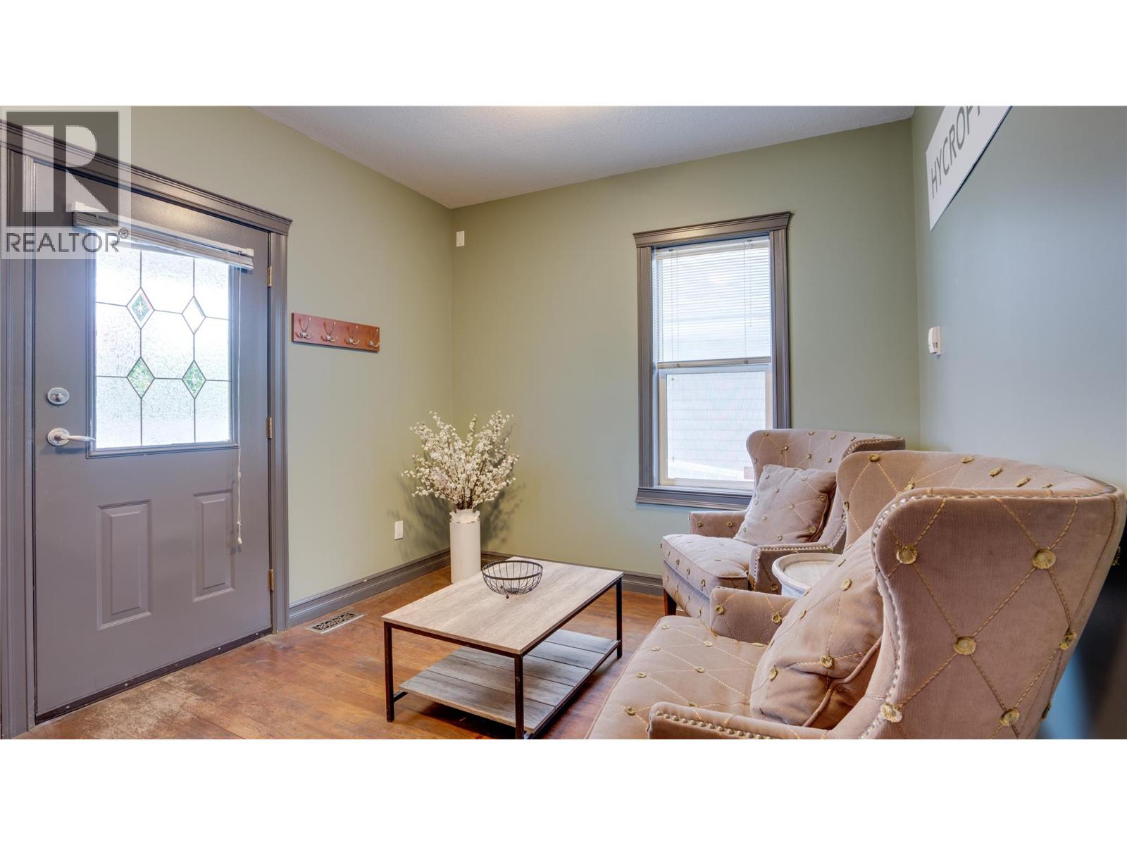 3504 30 Street, Vernon, British Columbia  V1T 5E8 - Photo 5 - 10393866