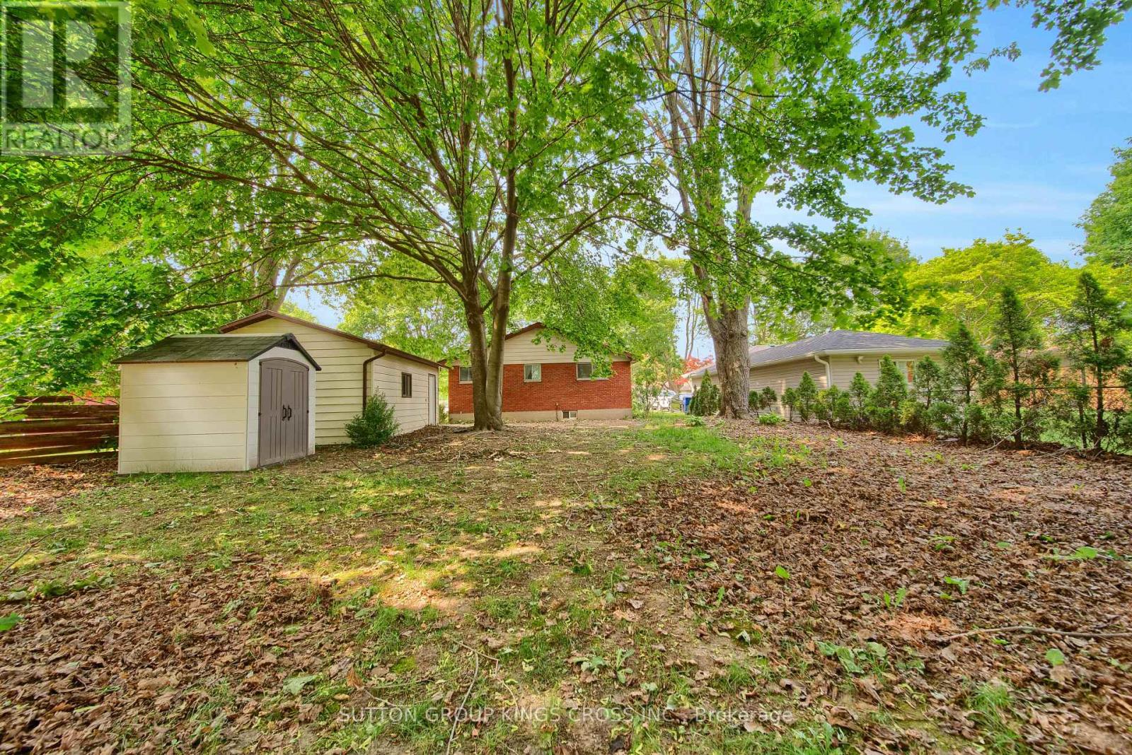 34 Hillcrest Avenue, Chatham-Kent, Ontario  N7M 4E7 - Photo 3 - X13716612