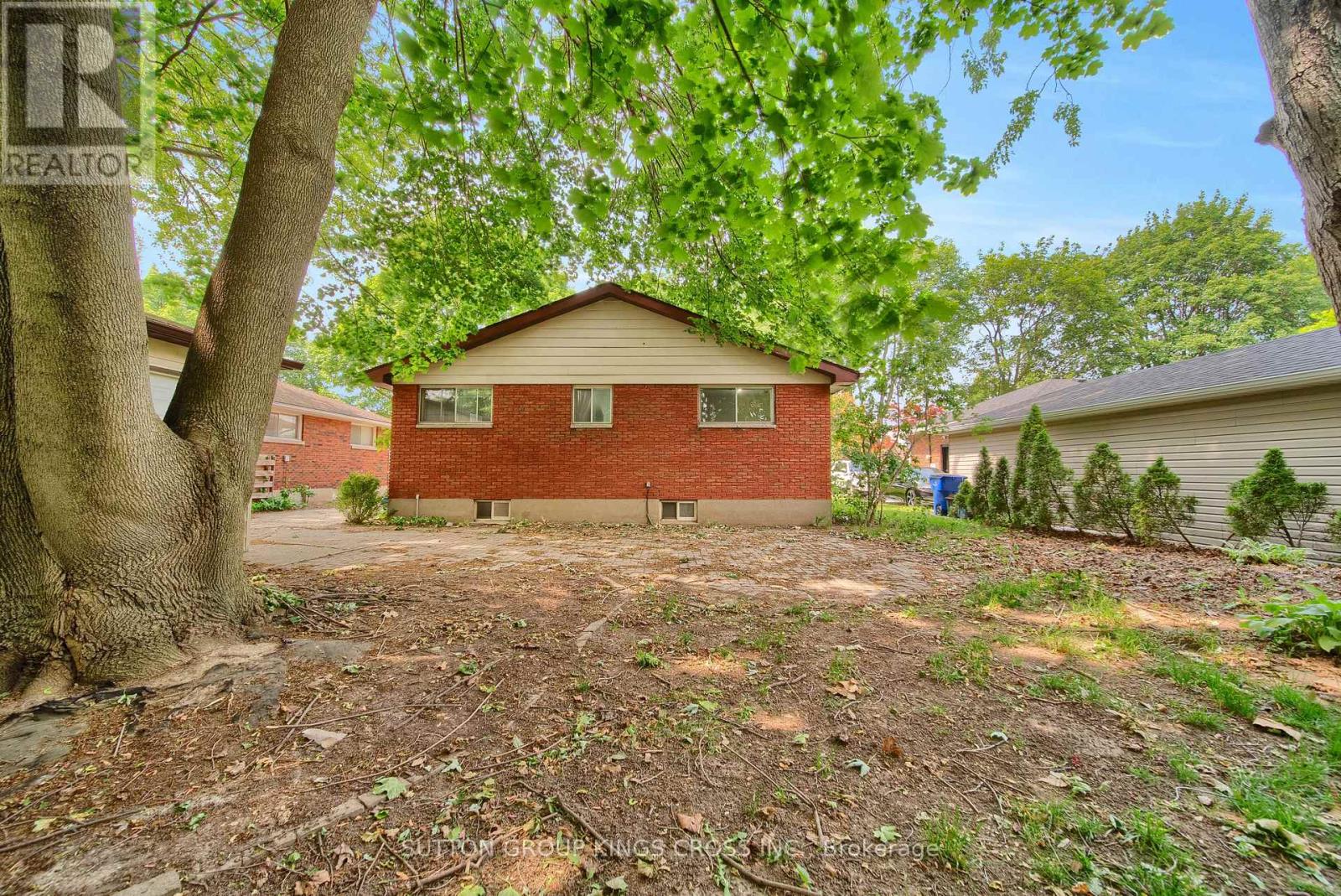 34 Hillcrest Avenue, Chatham-Kent, Ontario  N7M 4E7 - Photo 4 - X13716612