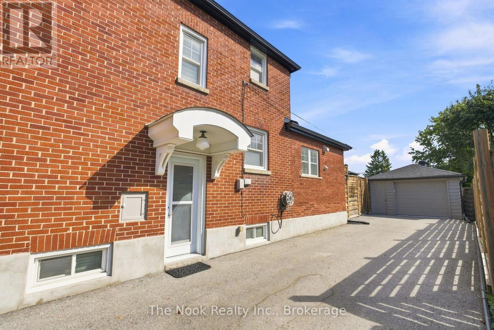 863 Masson Street, Oshawa, Ontario  L1G 5B1 - Photo 33 - E13716674