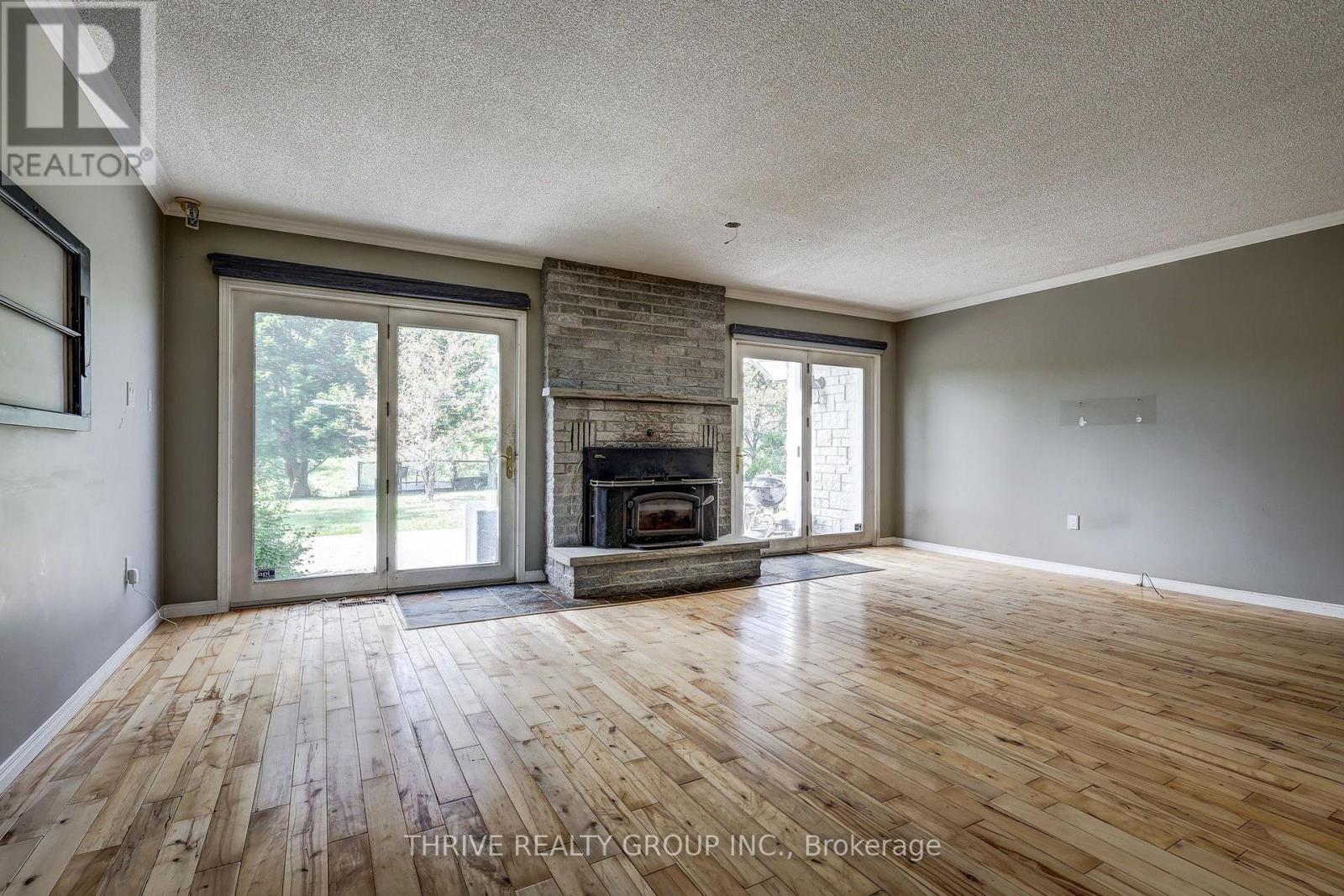 21217 Thames Road, Southwest Middlesex, Ontario  N0L 1A0 - Photo 25 - X13716656