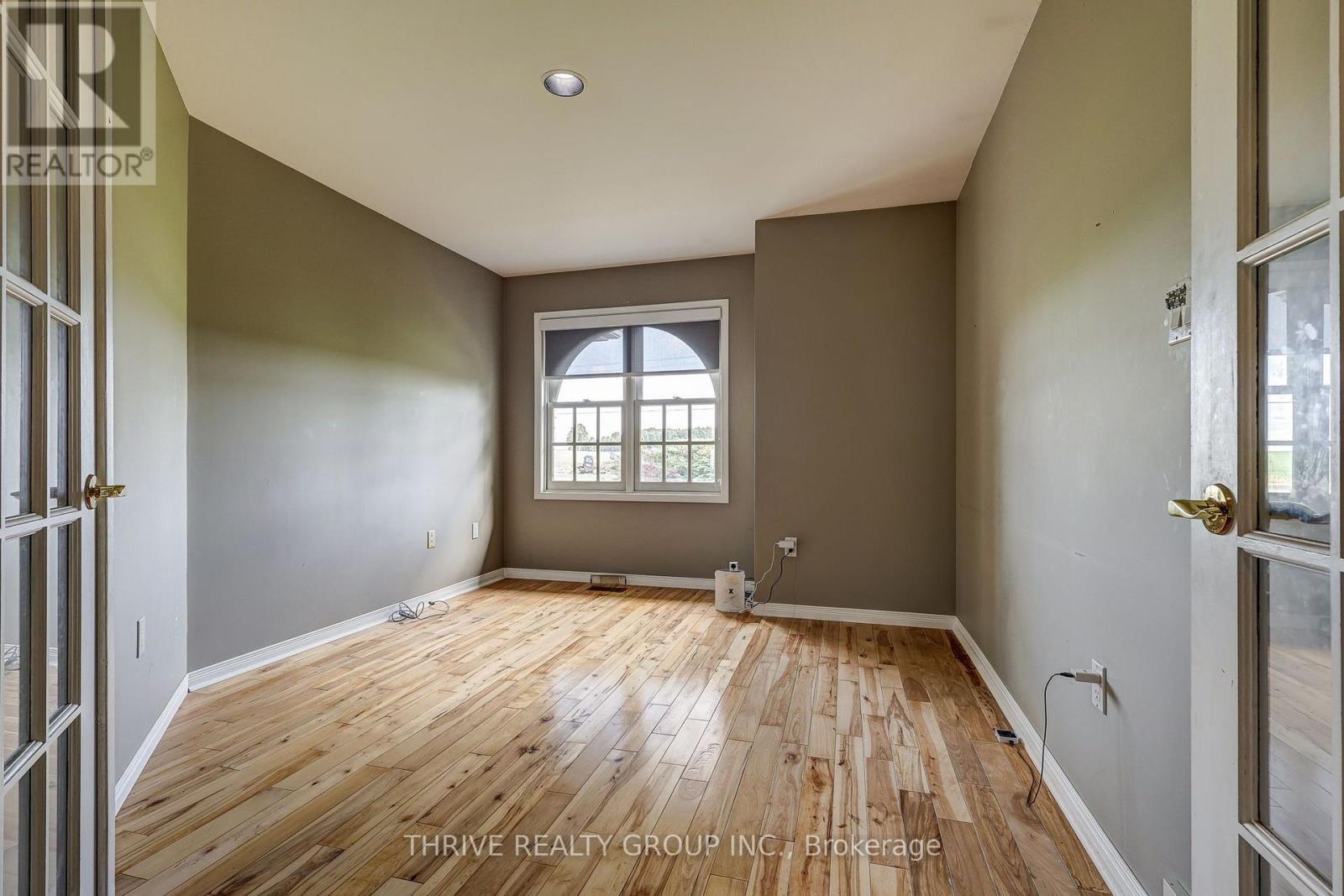 21217 Thames Road, Southwest Middlesex, Ontario  N0L 1A0 - Photo 27 - X13716656