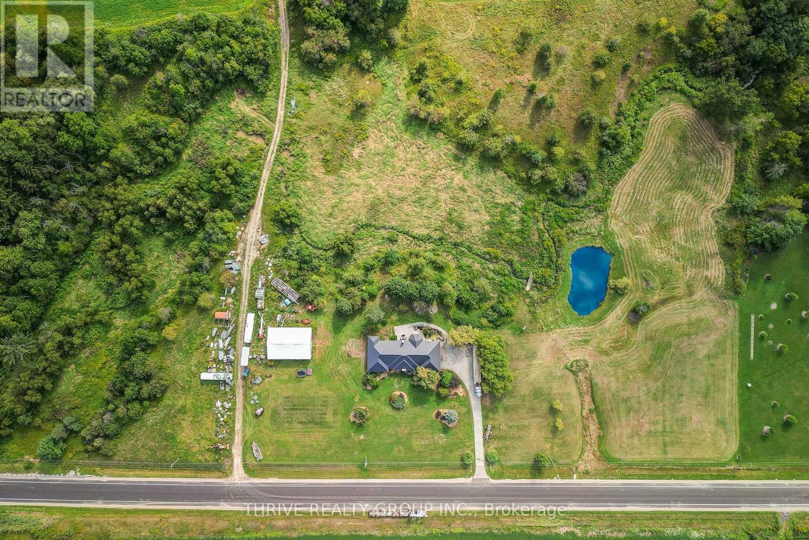 21217 Thames Road, Southwest Middlesex, Ontario  N0L 1A0 - Photo 3 - X13716656
