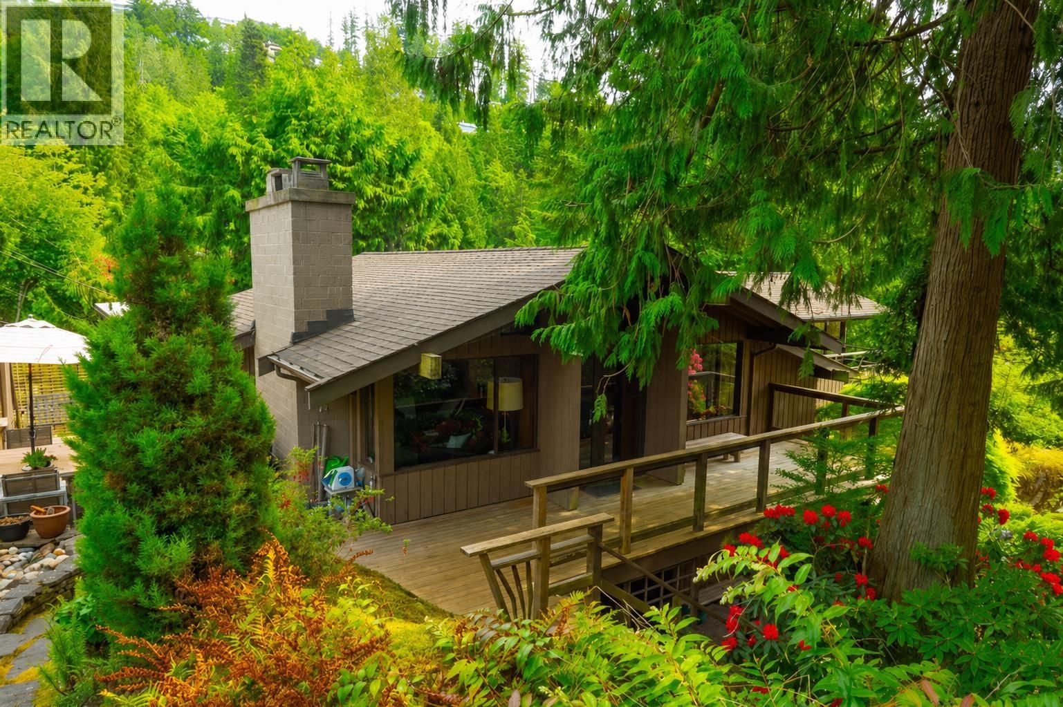 5335 Marine Drive, West Vancouver, British Columbia  V7W 2P9 - Photo 2 - R3135041