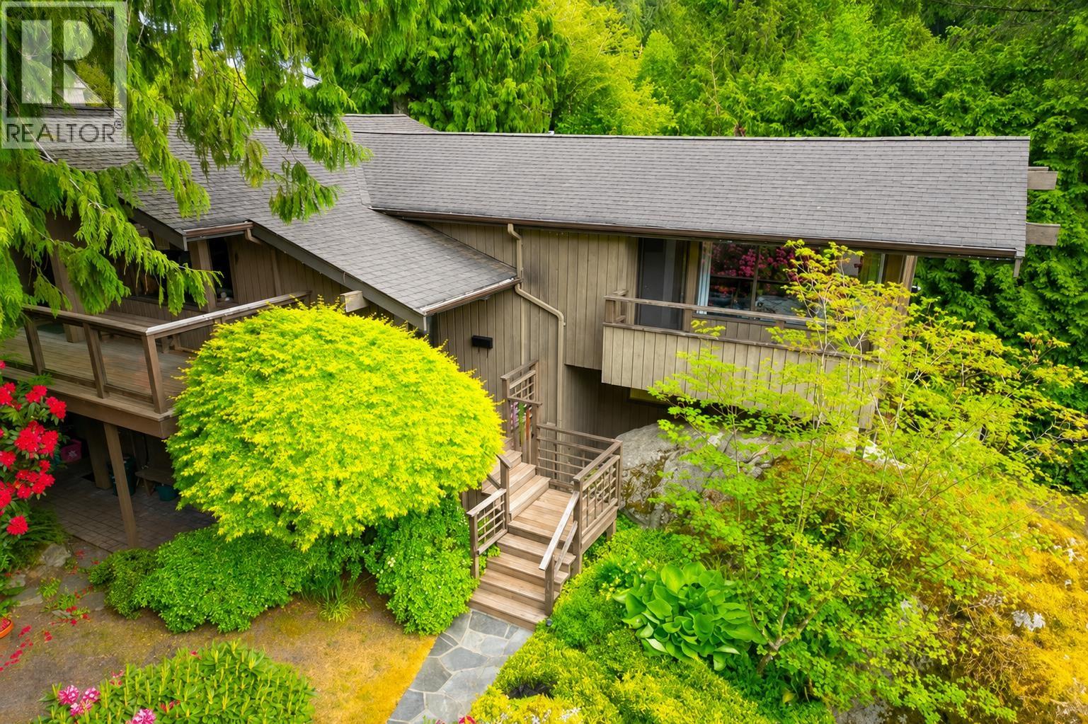 5335 MARINE DRIVE, West Vancouver, British Columbia