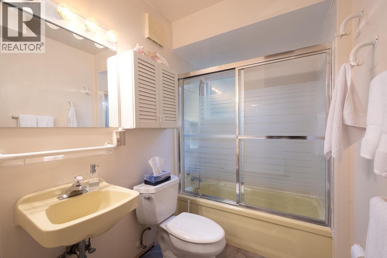 5335 Marine Drive, West Vancouver, British Columbia  V7W 2P9 - Photo 32 - R3135041