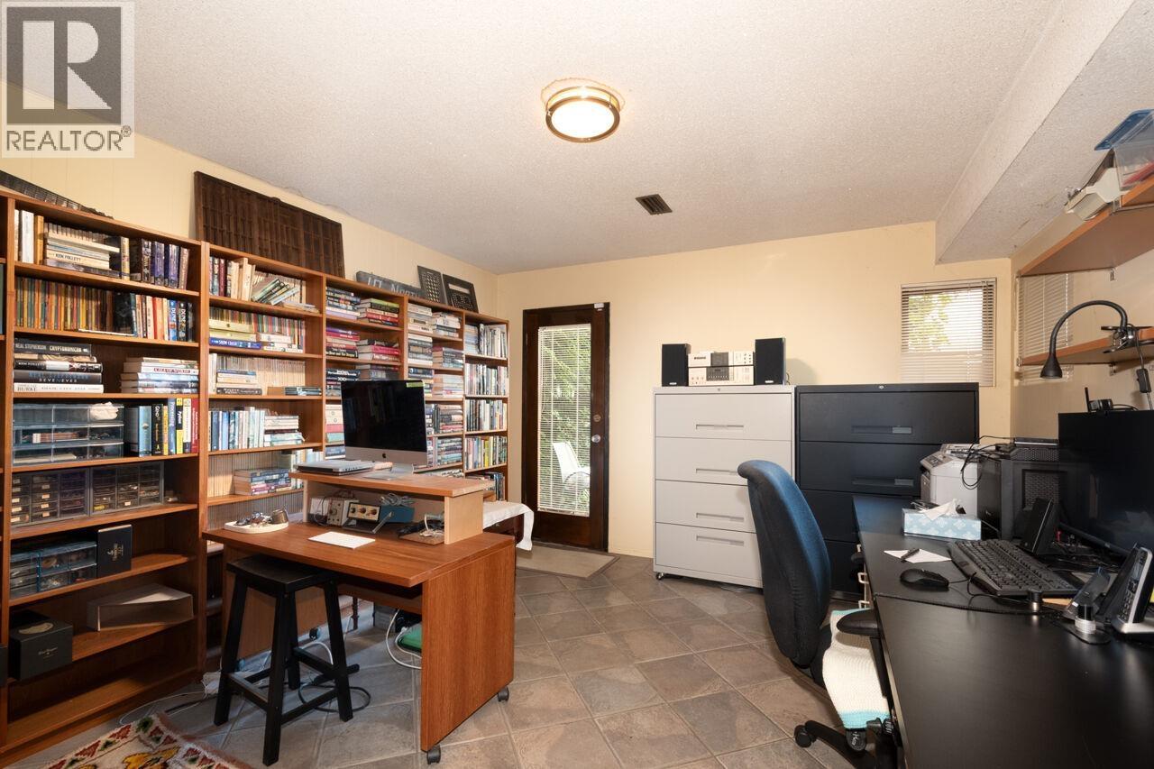 5335 Marine Drive, West Vancouver, British Columbia  V7W 2P9 - Photo 31 - R3135041