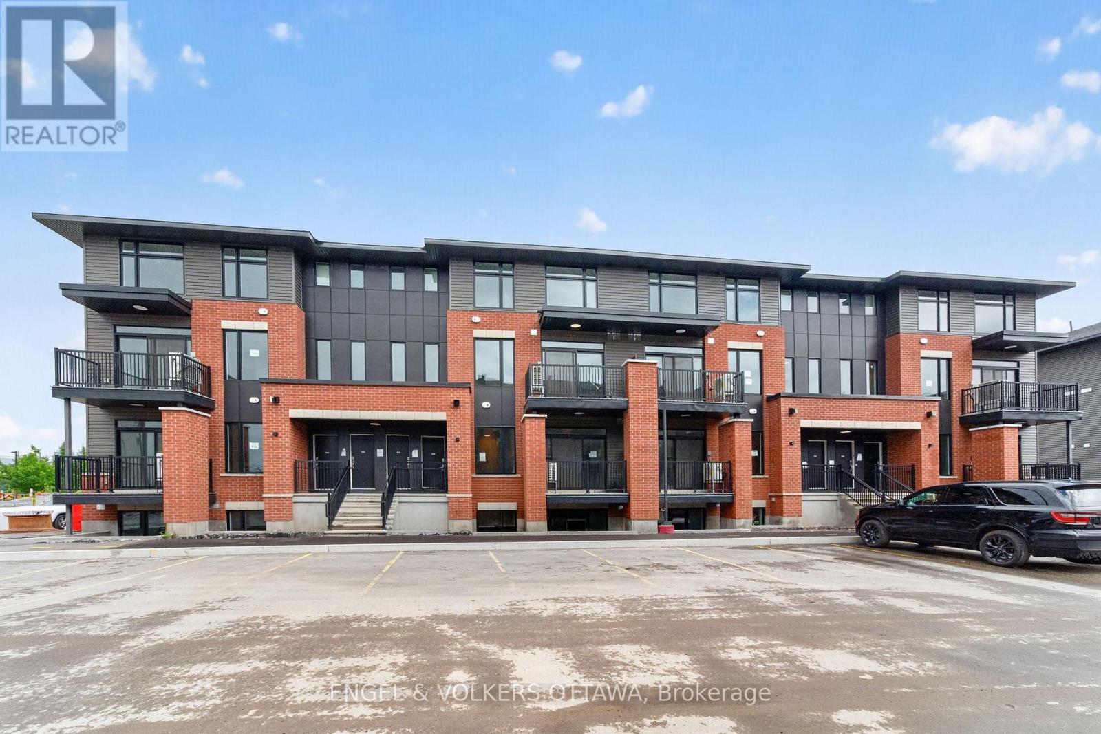 227 STARDUST PRIVATE, ottawa, Ontario
