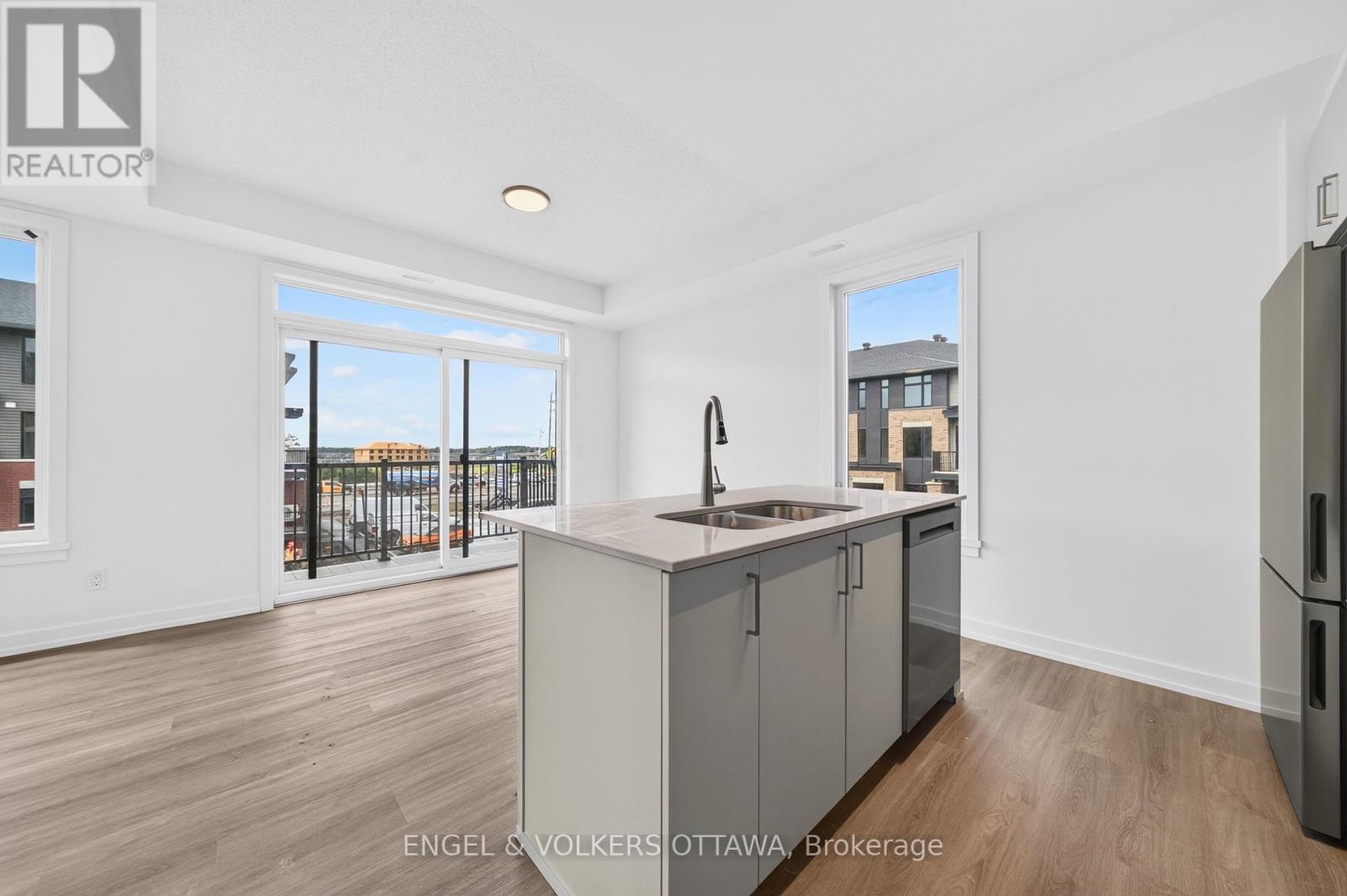 227 Stardust Private, Ottawa, Ontario  K1T 3W6 - Photo 10 - X13716638