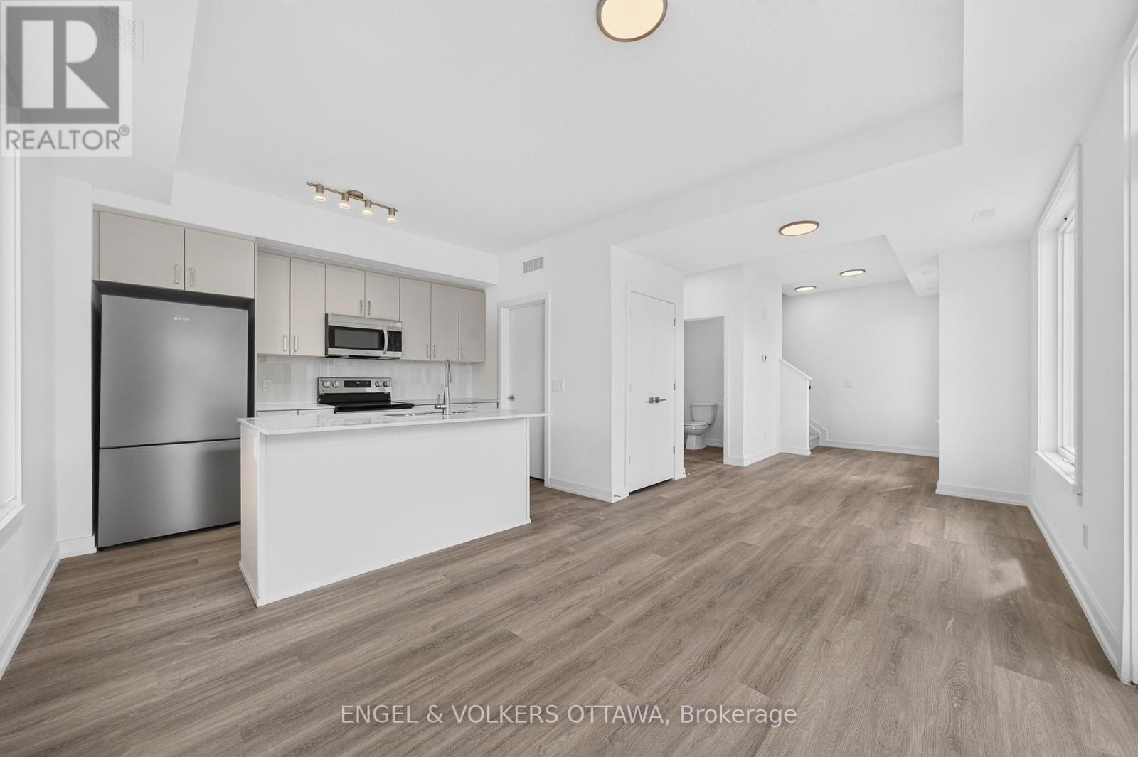 227 Stardust Private, Ottawa, Ontario  K1T 3W6 - Photo 5 - X13716638