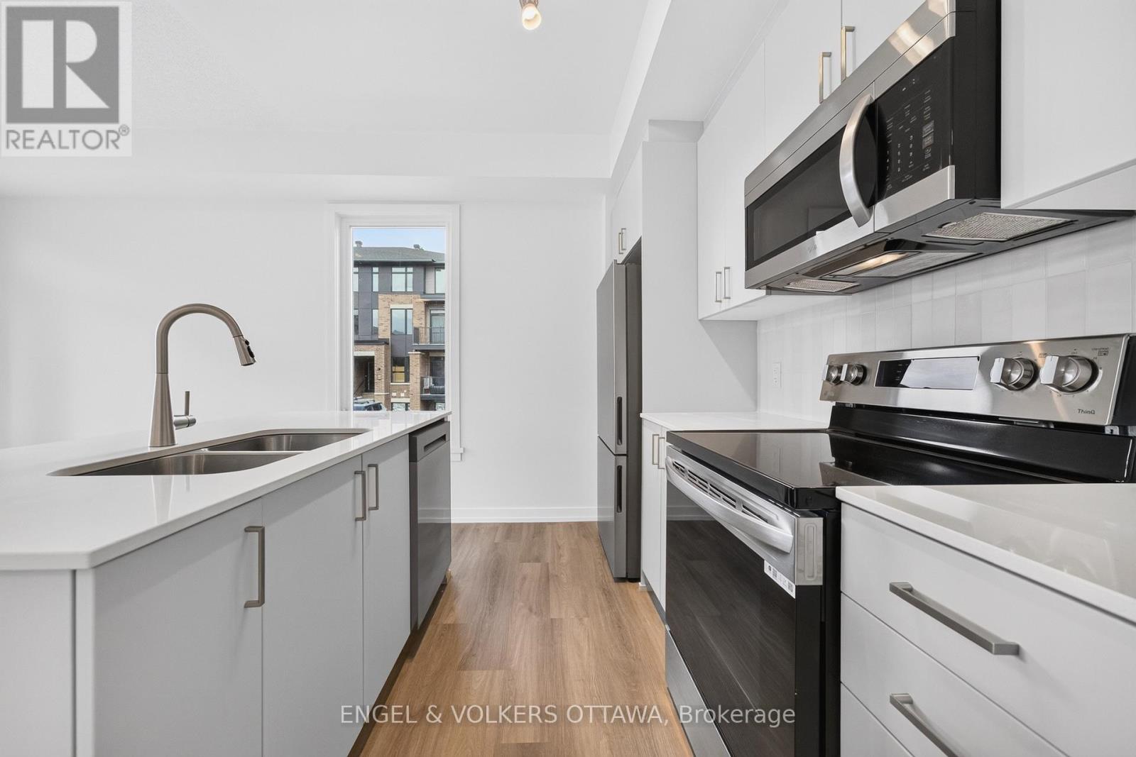 225 Stardust Private, Ottawa, Ontario  K1T 3W6 - Photo 12 - X13716670