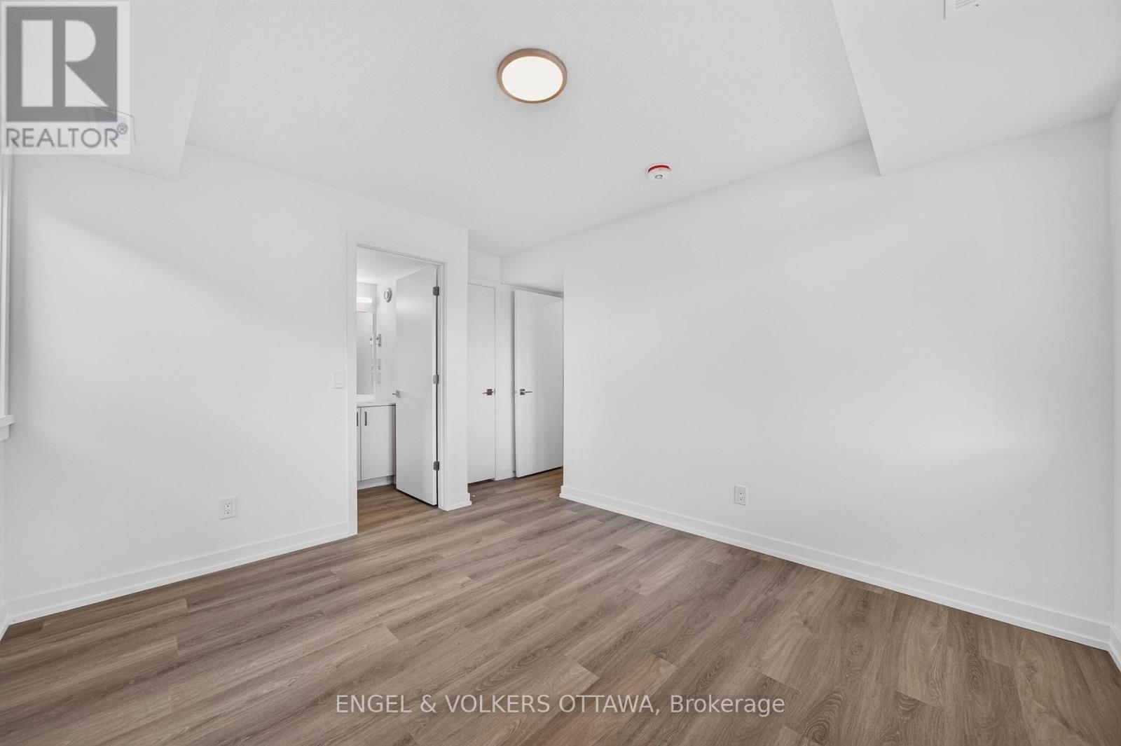 225 Stardust Private, Ottawa, Ontario  K1T 3W6 - Photo 18 - X13716670