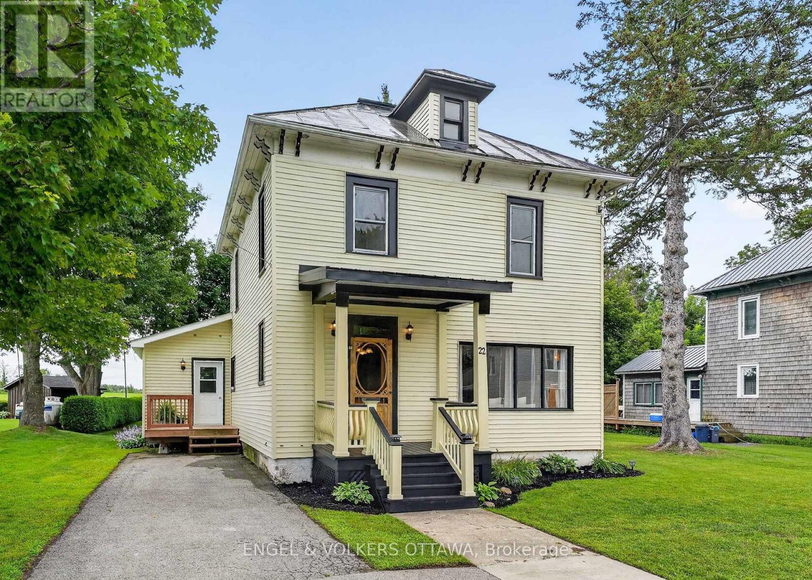 22 Peter Street, North Glengarry, Ontario  K0C 1T0 - Photo 2 - X13716678
