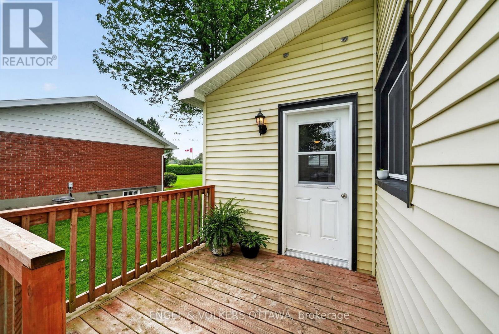 22 Peter Street, North Glengarry, Ontario  K0C 1T0 - Photo 39 - X13716678