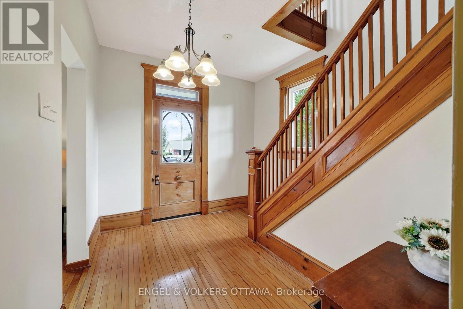 22 Peter Street, North Glengarry, Ontario  K0C 1T0 - Photo 4 - X13716678