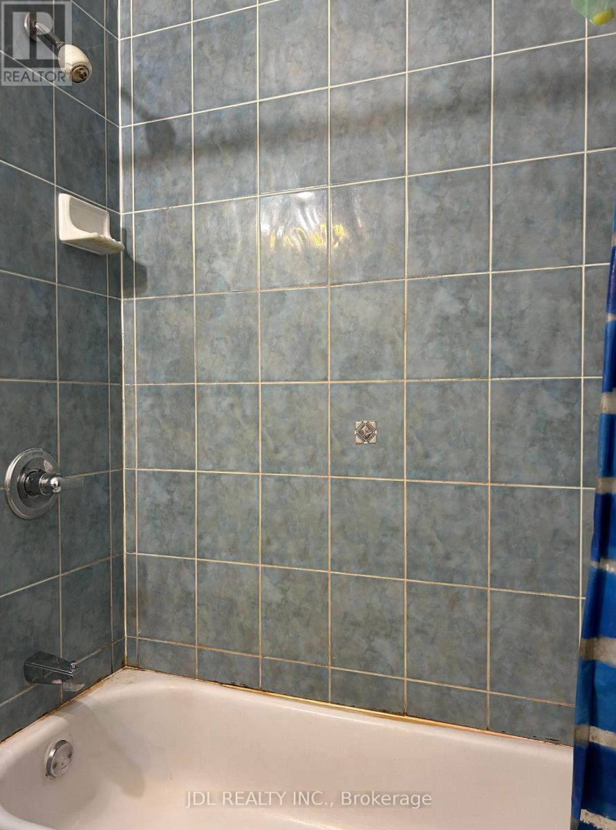 One Bedroom Main Floor - 128 Denison Ave Avenue, Toronto, Ontario  M5T 2N3 - Photo 3 - C13716654