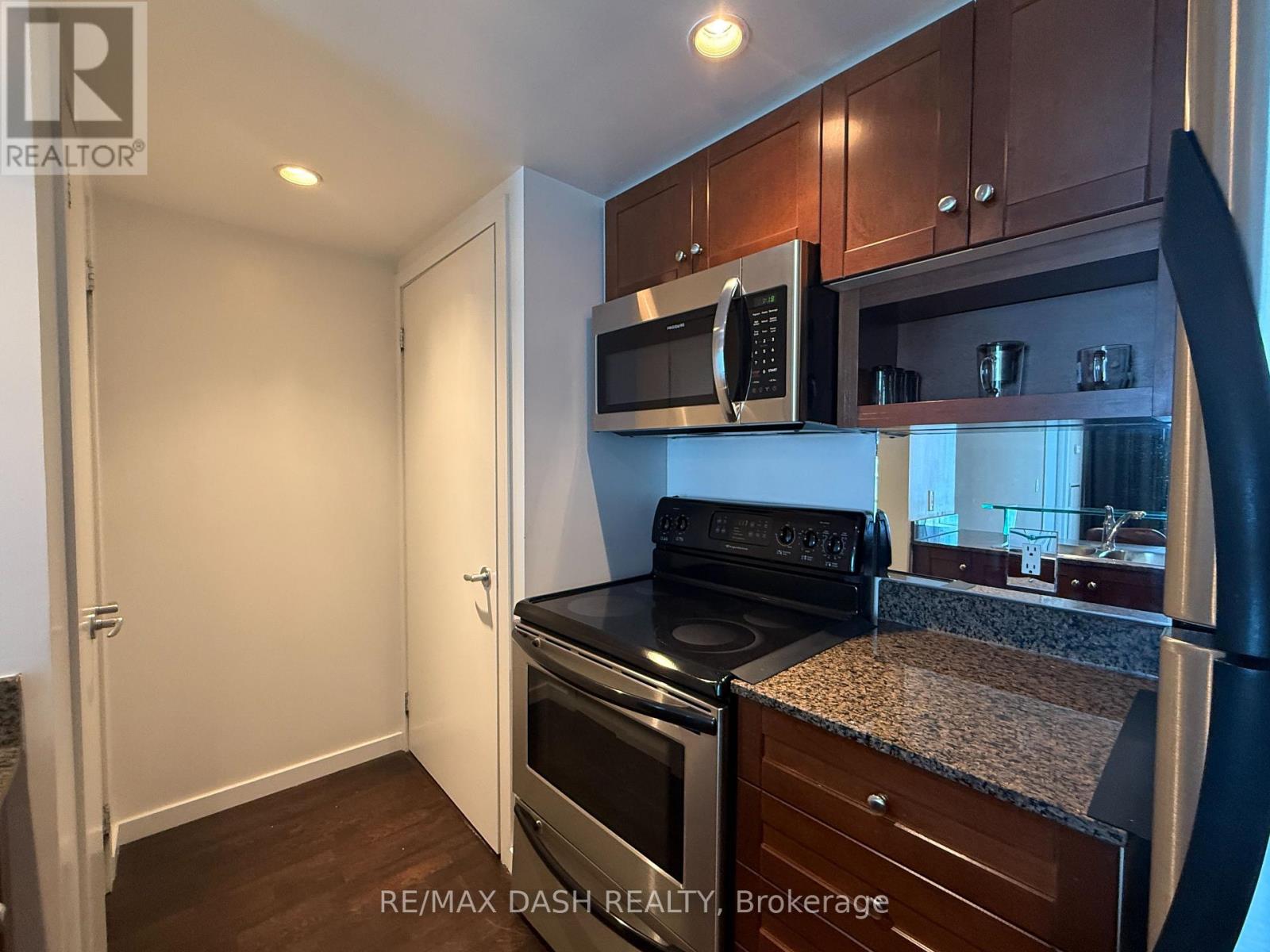1506 - 208 Queens Quay W, Toronto, Ontario  M5J 2Y5 - Photo 16 - C13716680