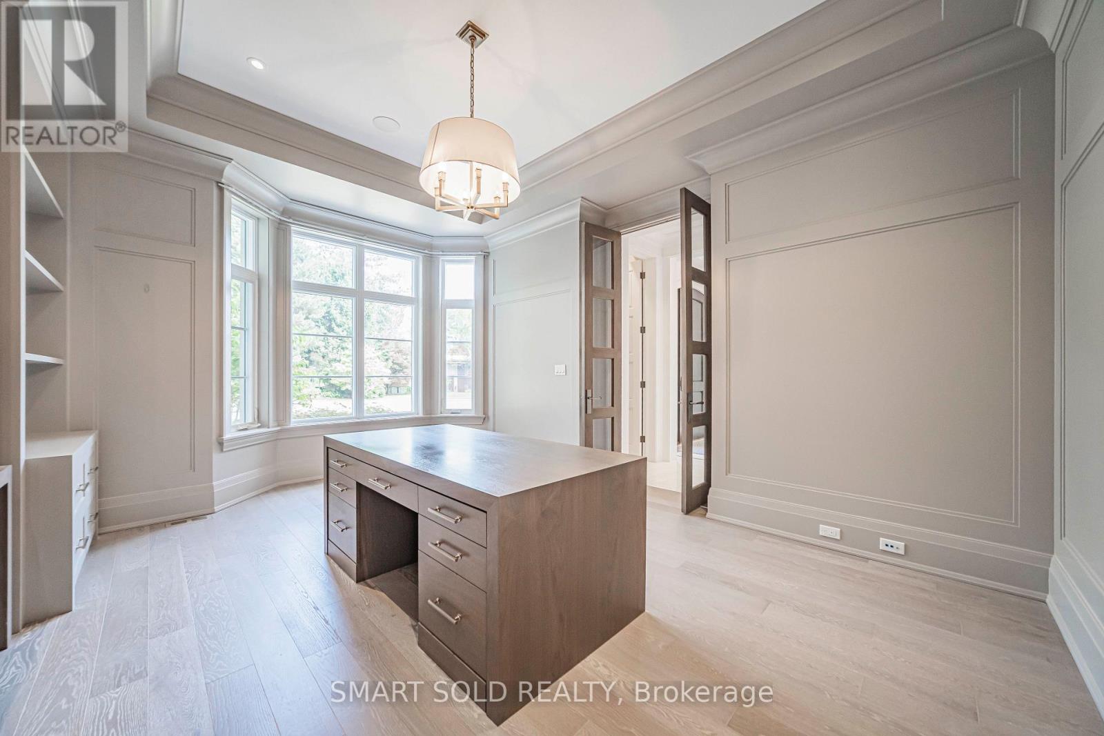 9 Saintfield Avenue, Toronto, Ontario  M3C 2M5 - Photo 11 - C13716682
