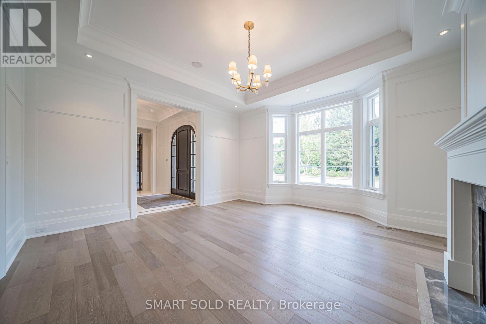 9 Saintfield Avenue, Toronto, Ontario  M3C 2M5 - Photo 14 - C13716682