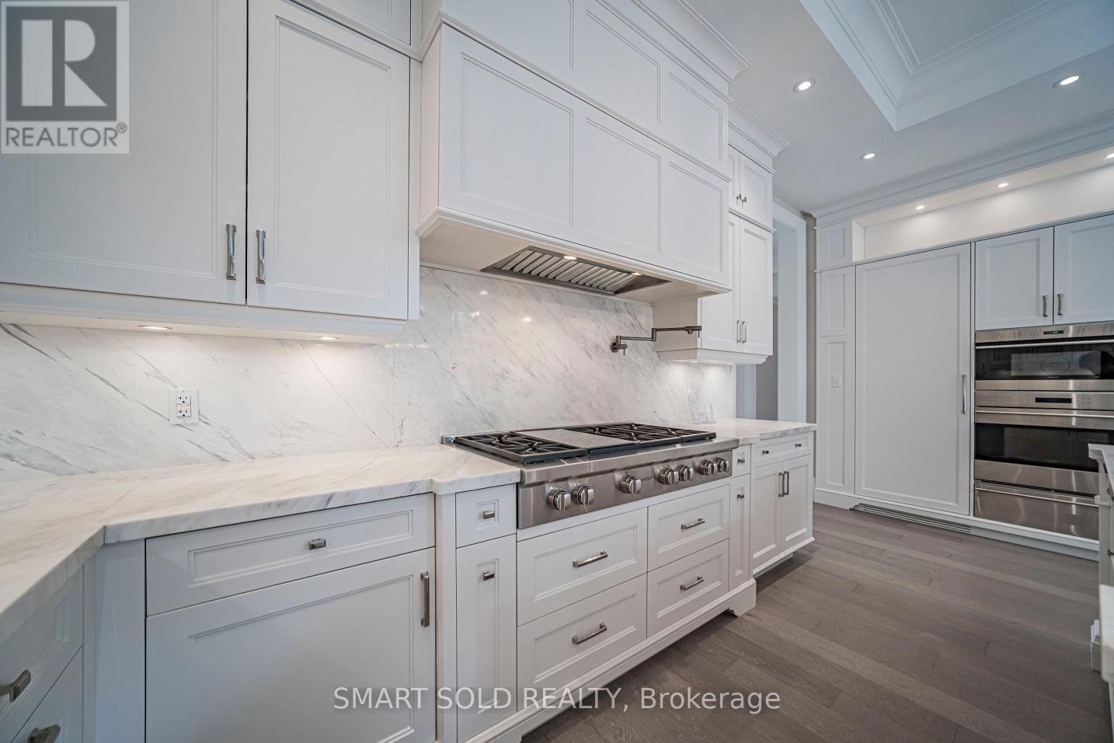9 Saintfield Avenue, Toronto, Ontario  M3C 2M5 - Photo 22 - C13716682