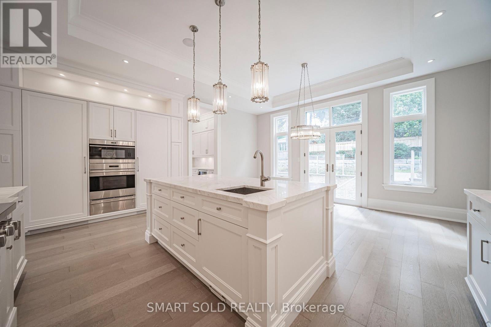 9 Saintfield Avenue, Toronto, Ontario  M3C 2M5 - Photo 23 - C13716682