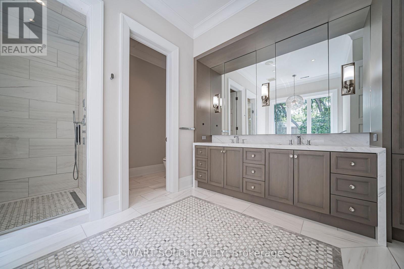 9 Saintfield Avenue, Toronto, Ontario  M3C 2M5 - Photo 32 - C13716682