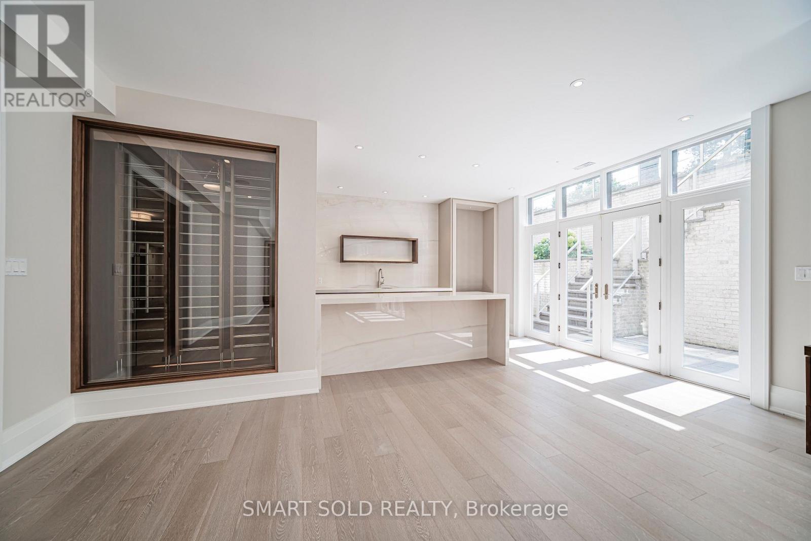 9 Saintfield Avenue, Toronto, Ontario  M3C 2M5 - Photo 44 - C13716682