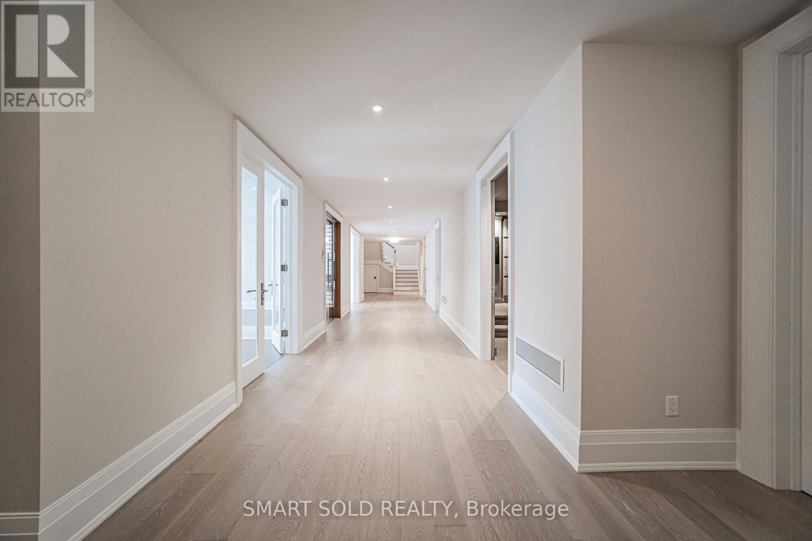 9 Saintfield Avenue, Toronto, Ontario  M3C 2M5 - Photo 49 - C13716682