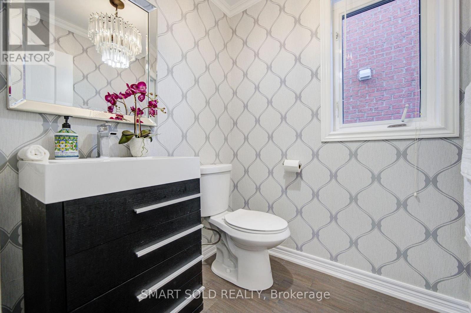 16 Burgundy Trail, Vaughan, Ontario  L4J 8X5 - Photo 15 - N13716648