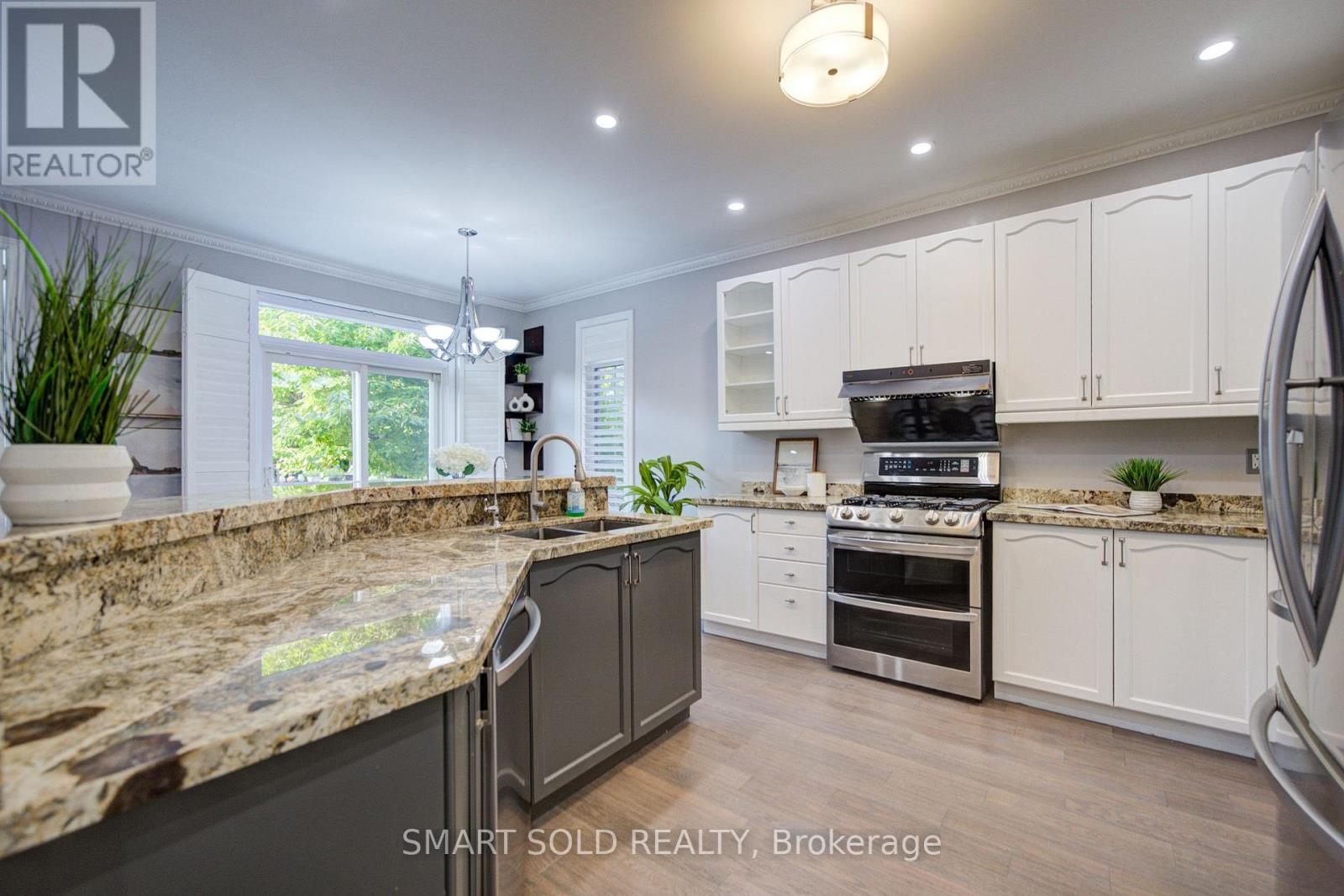 16 Burgundy Trail, Vaughan, Ontario  L4J 8X5 - Photo 17 - N13716648