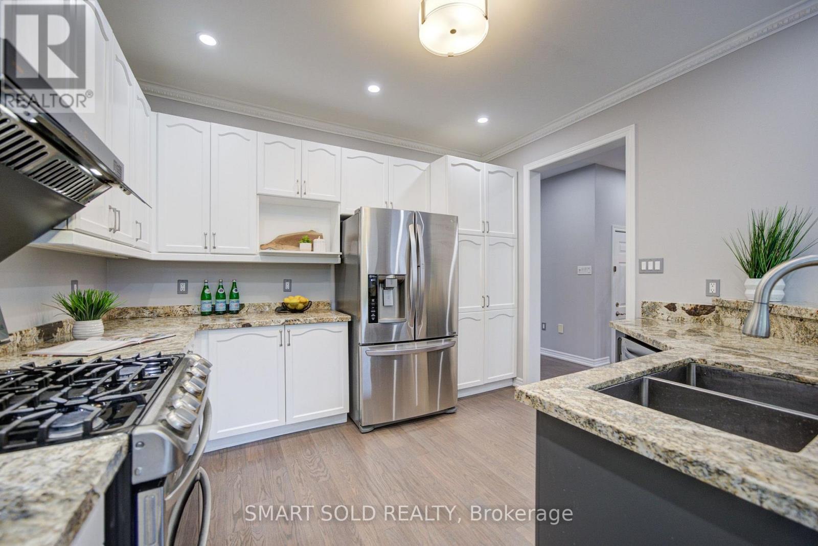 16 Burgundy Trail, Vaughan, Ontario  L4J 8X5 - Photo 20 - N13716648