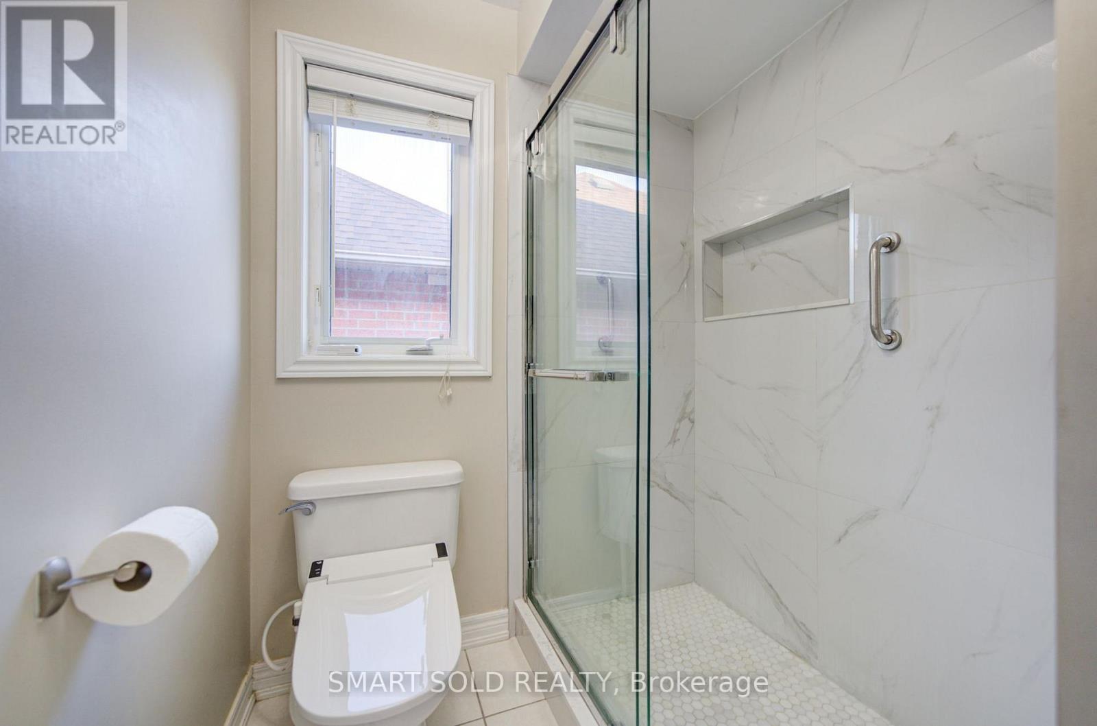 16 Burgundy Trail, Vaughan, Ontario  L4J 8X5 - Photo 40 - N13716648