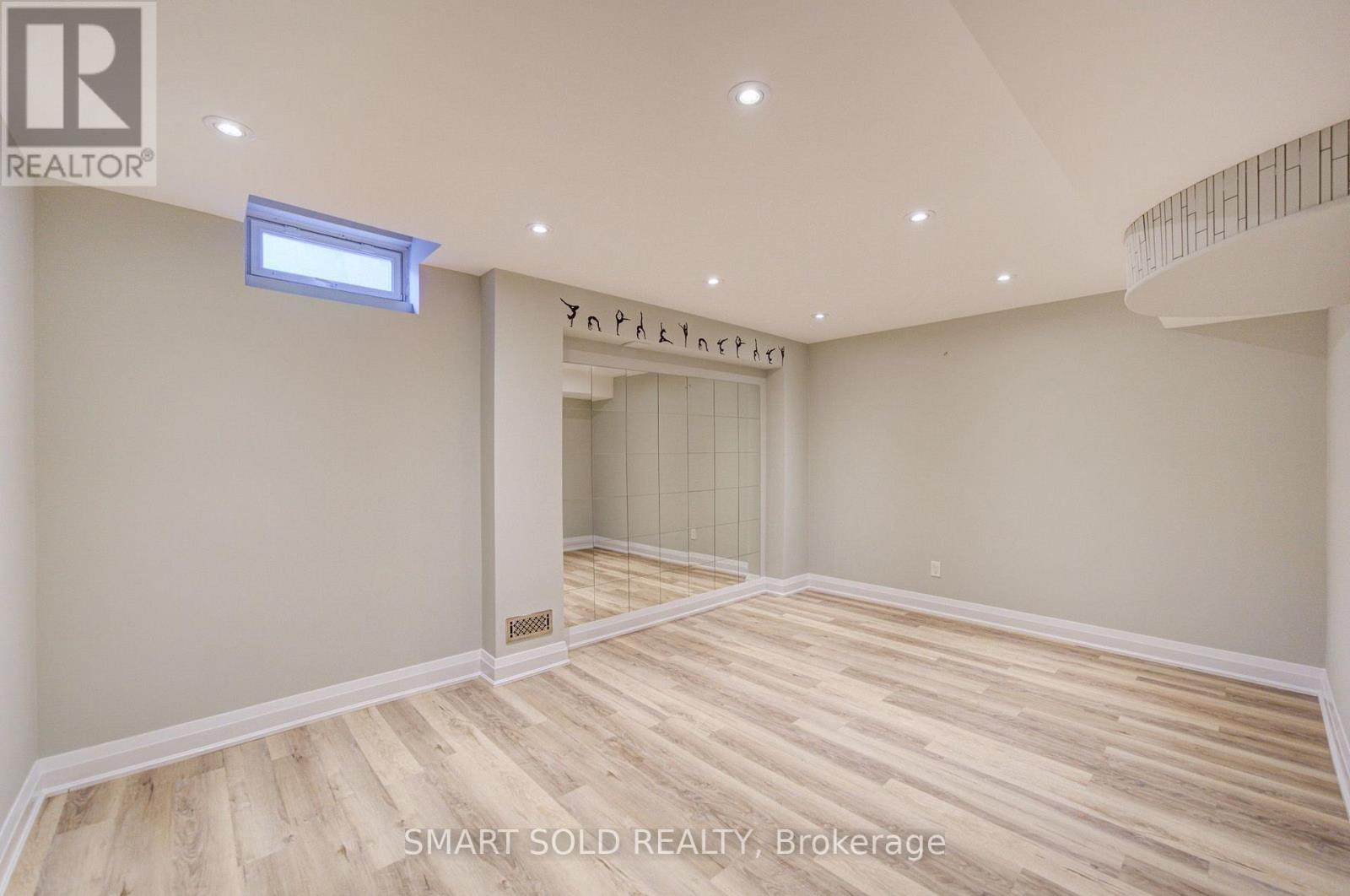16 Burgundy Trail, Vaughan, Ontario  L4J 8X5 - Photo 43 - N13716648